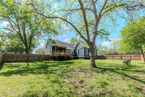 705 W Fifth Street Brenham TX 77833