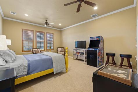 169 Royal Oaks Hill Fredericksburg TX 78624