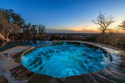 169 Royal Oaks Hill Fredericksburg TX 78624