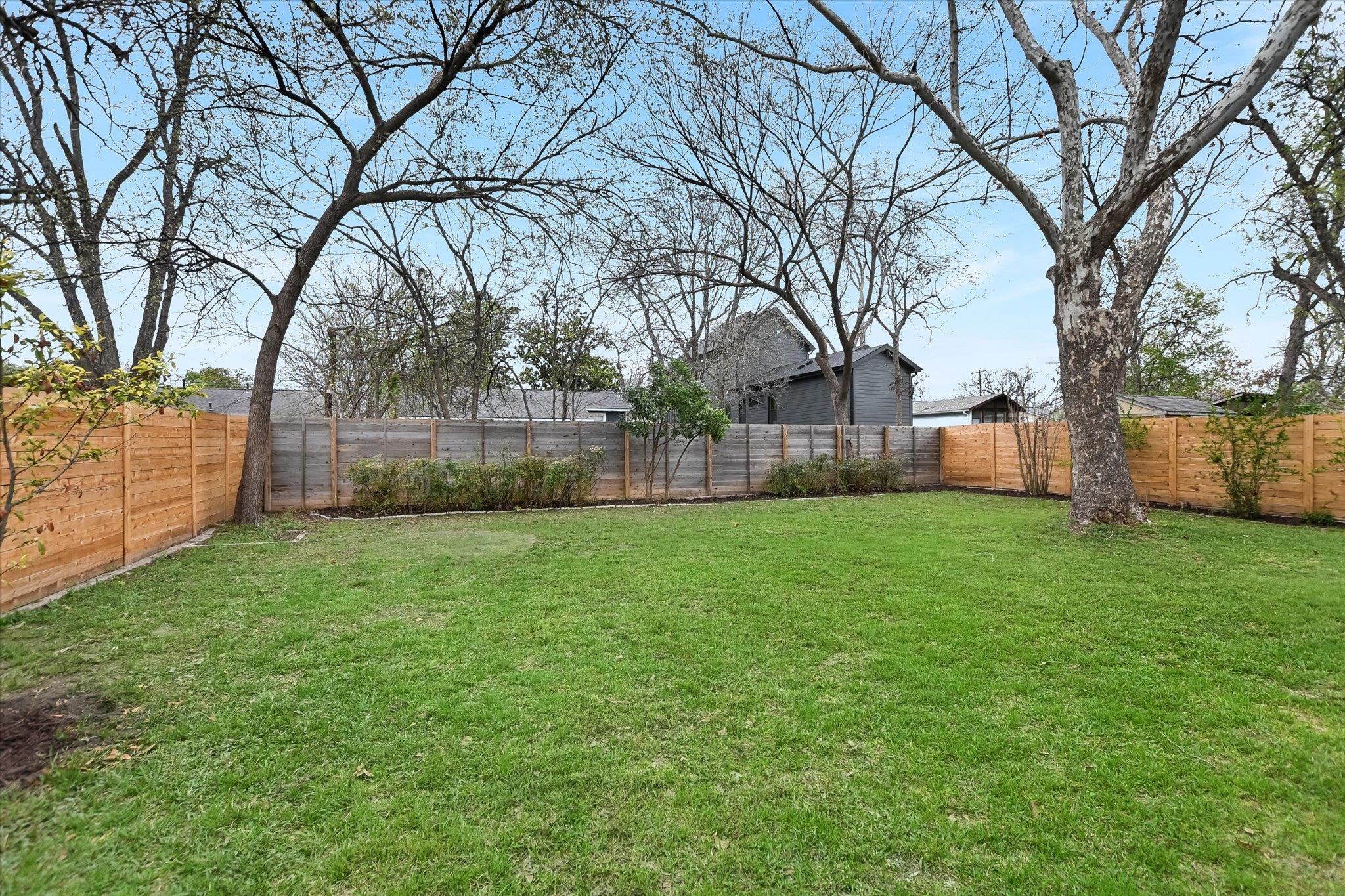1210 Alguno Road Austin TX 78757