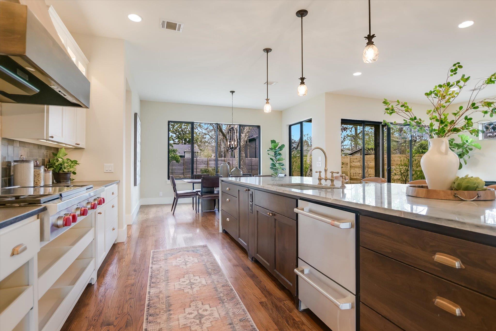 1210 Alguno Road Austin TX 78757