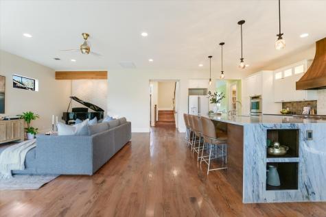 1210 Alguno Road Austin TX 78757
