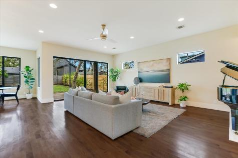 1210 Alguno Road Austin TX 78757
