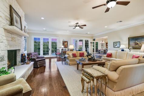 3004 Travis Lakeside Drive Spicewood TX 78669