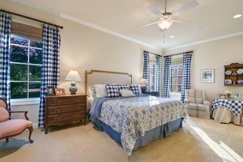 3004 Travis Lakeside Drive Spicewood TX 78669