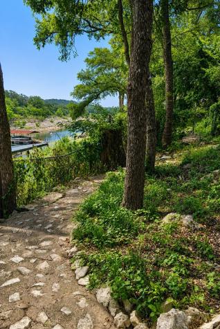 20100 Siesta Shores Drive Spicewood TX 78669