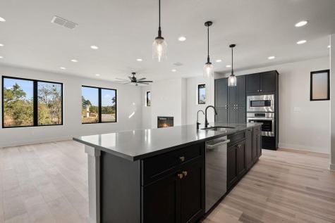 711 N Paleface Ranch Road Spicewood TX 78669