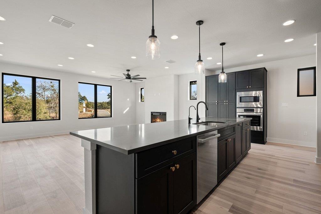 711 N Paleface Ranch Road Spicewood TX 78669