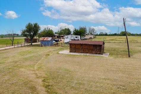 1001 Gravel Pit Road Taylor TX 76574