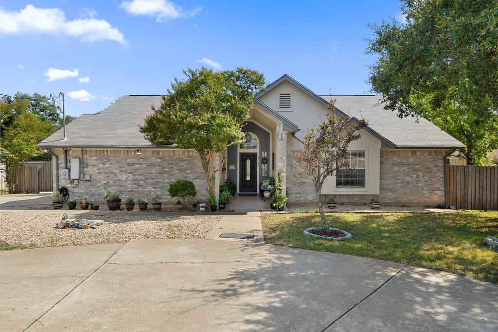 1102 Oak Hollow Drive Leander TX 78641