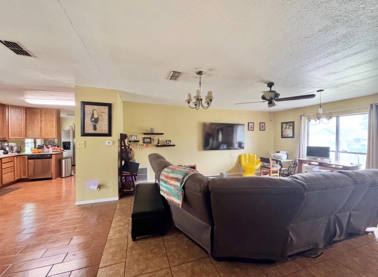 206 Loesch Drive Elgin TX 78621