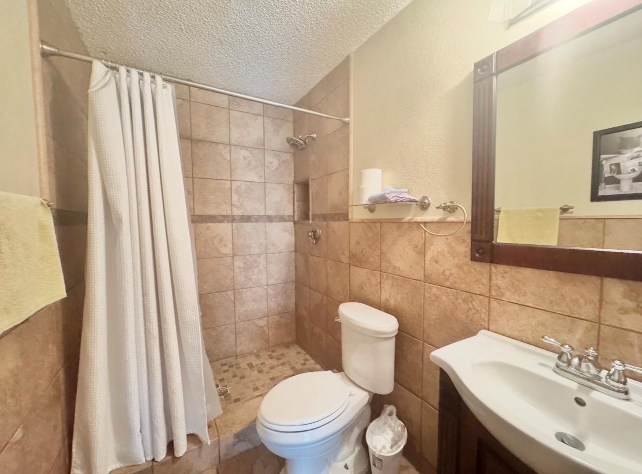 206 Loesch Drive Elgin TX 78621
