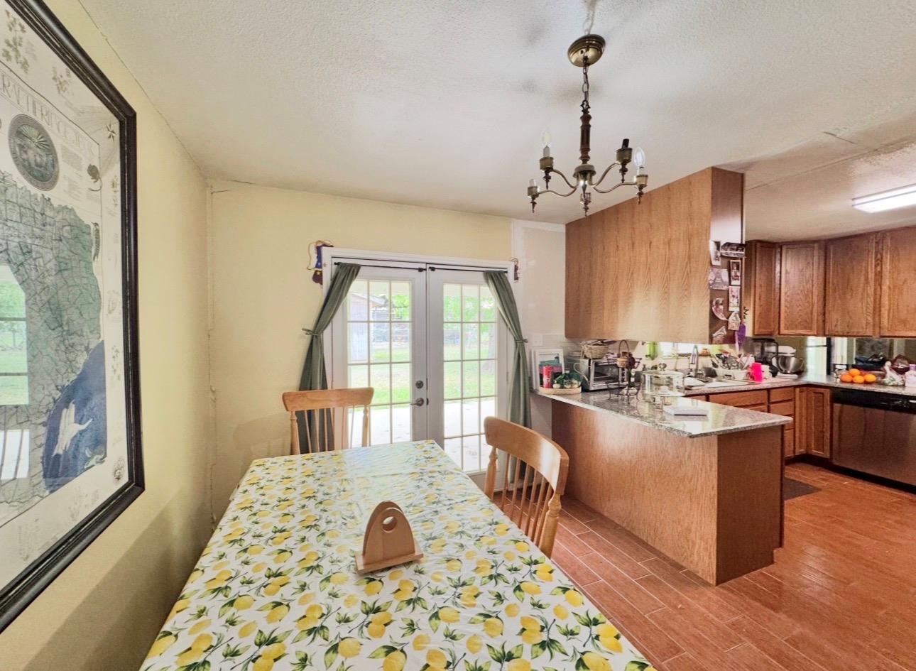 206 Loesch Drive Elgin TX 78621