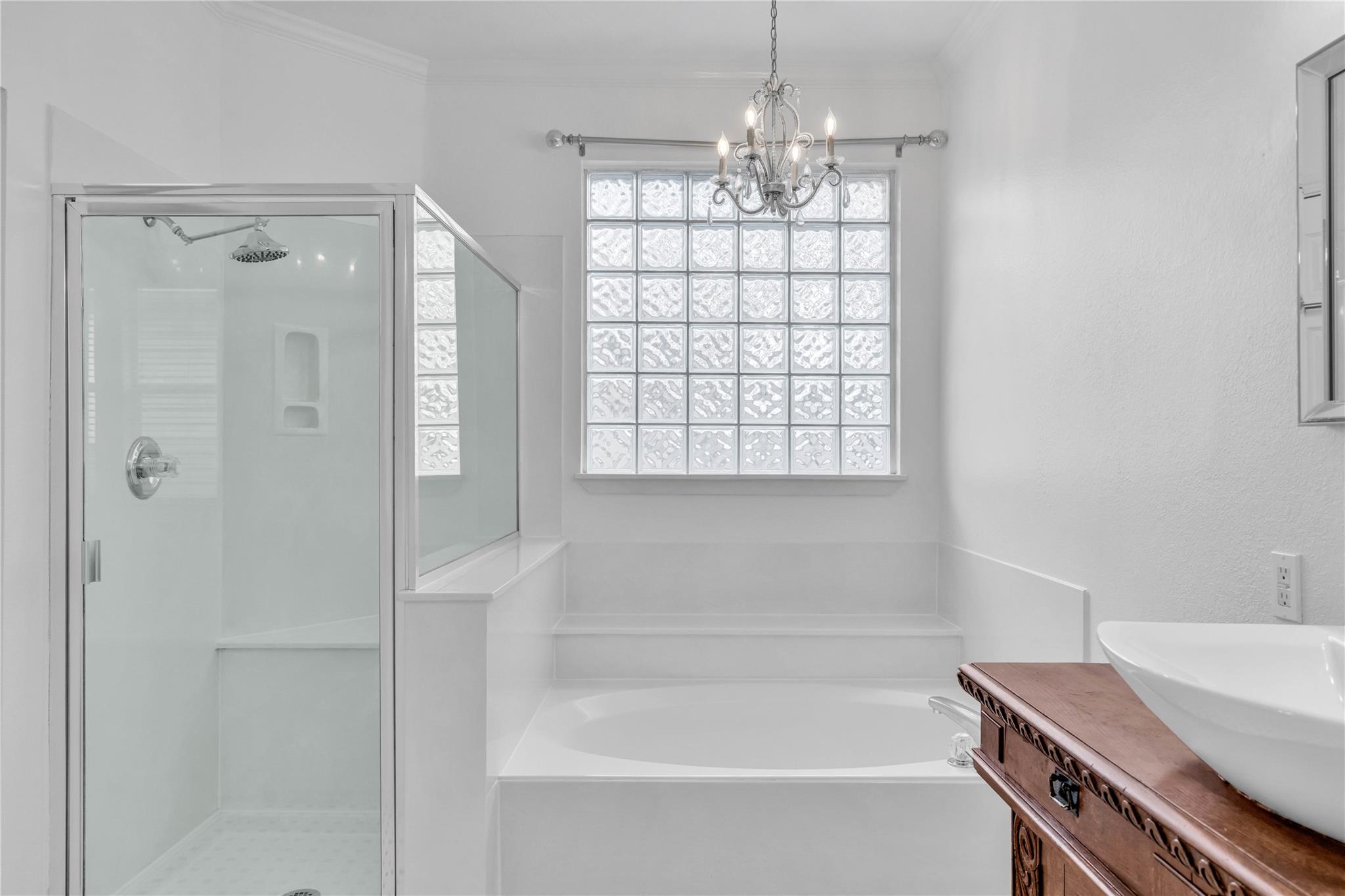 2606 Kinney Oaks Court Austin TX 78704