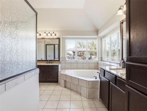 1211 Copperhead Road Seguin TX 78155