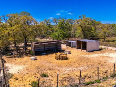 1211 Copperhead Road Seguin TX 78155