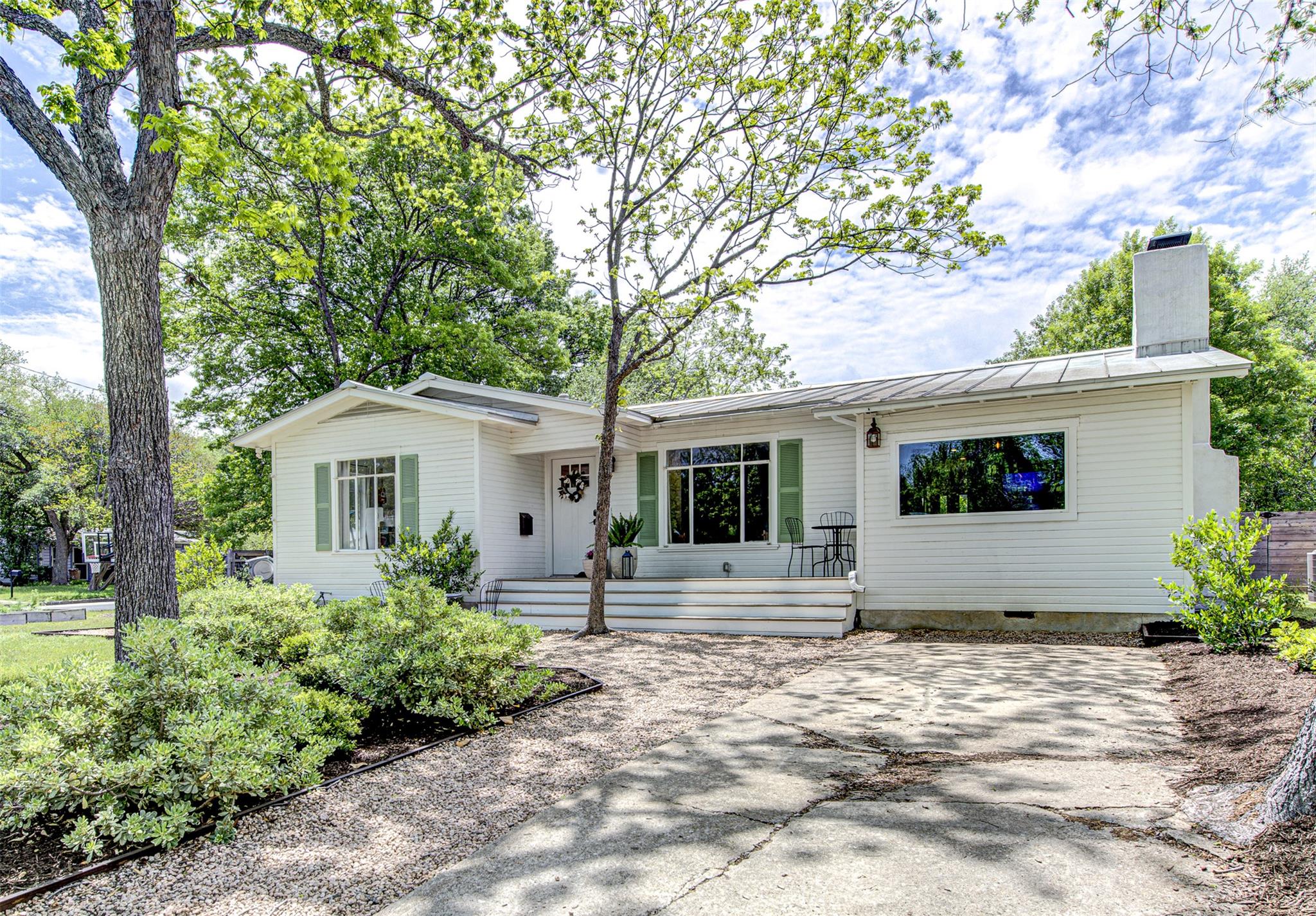 Austin TX, 2601 Geraghty Avenue