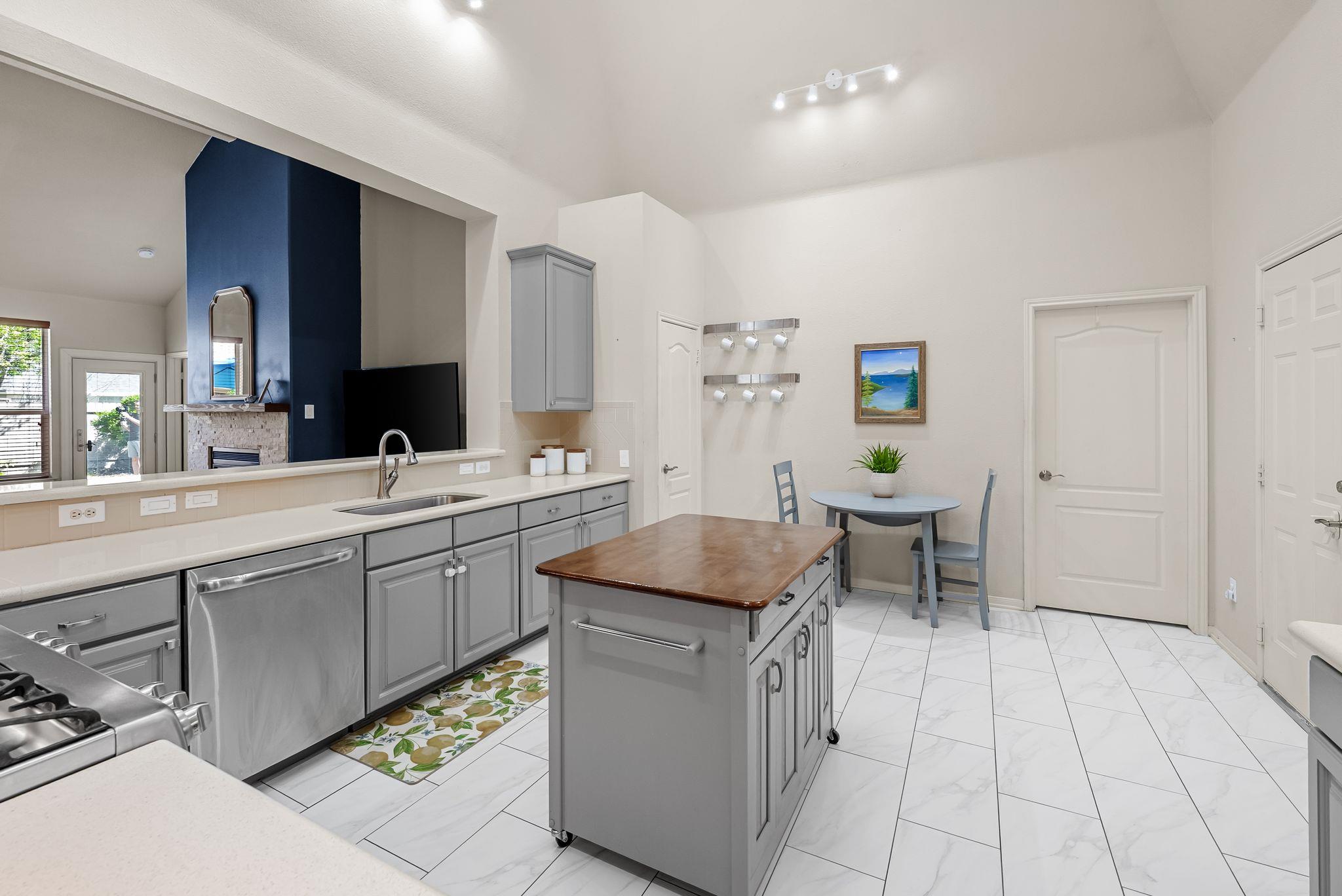 4512 Slickrock Cove Austin TX 78747