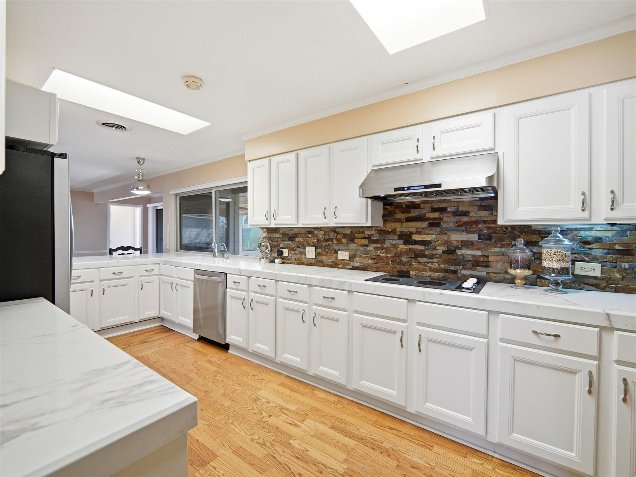 159 Thornton Lane Lakehills TX 78063