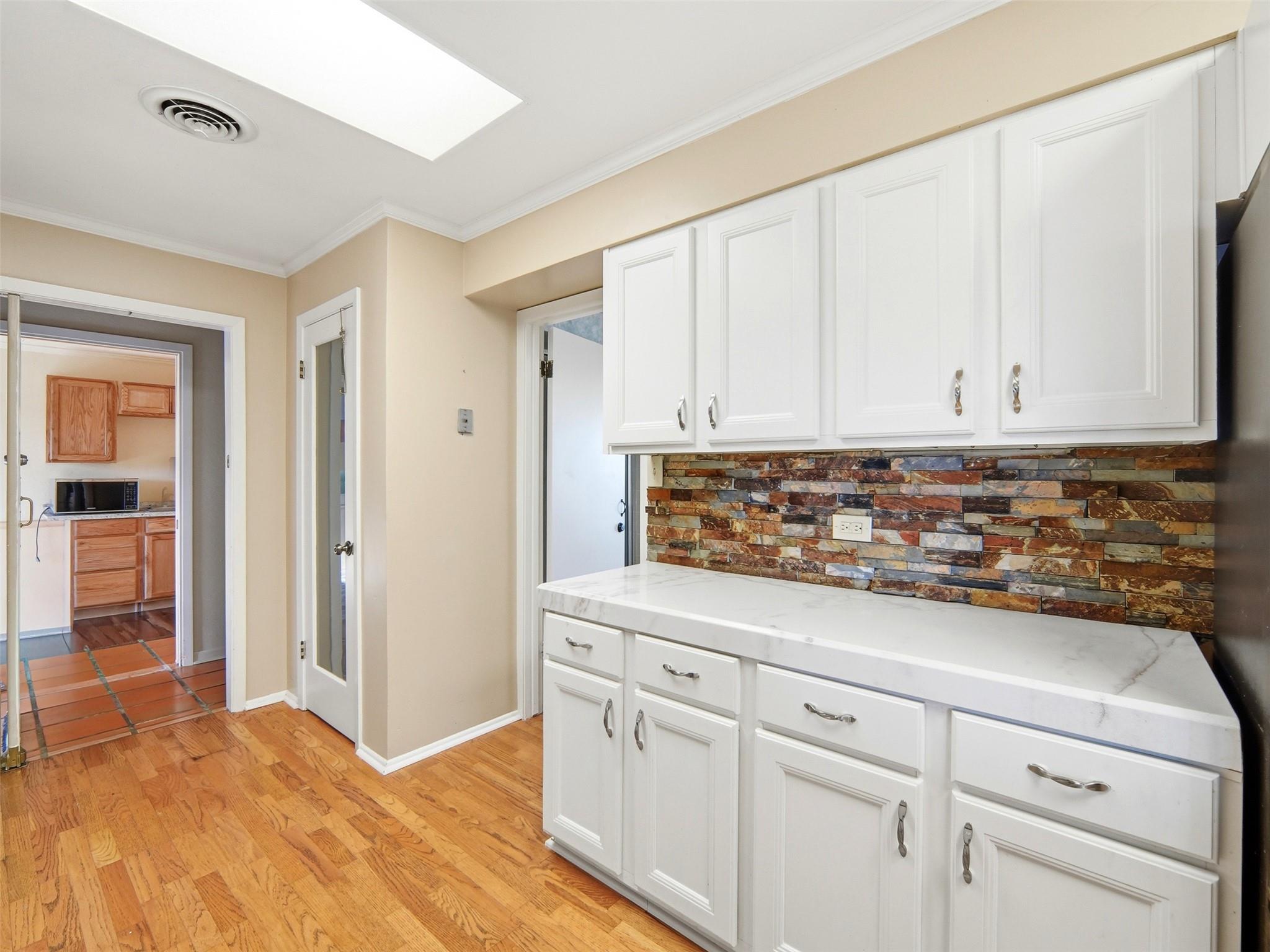 159 Thornton Lane Lakehills TX 78063
