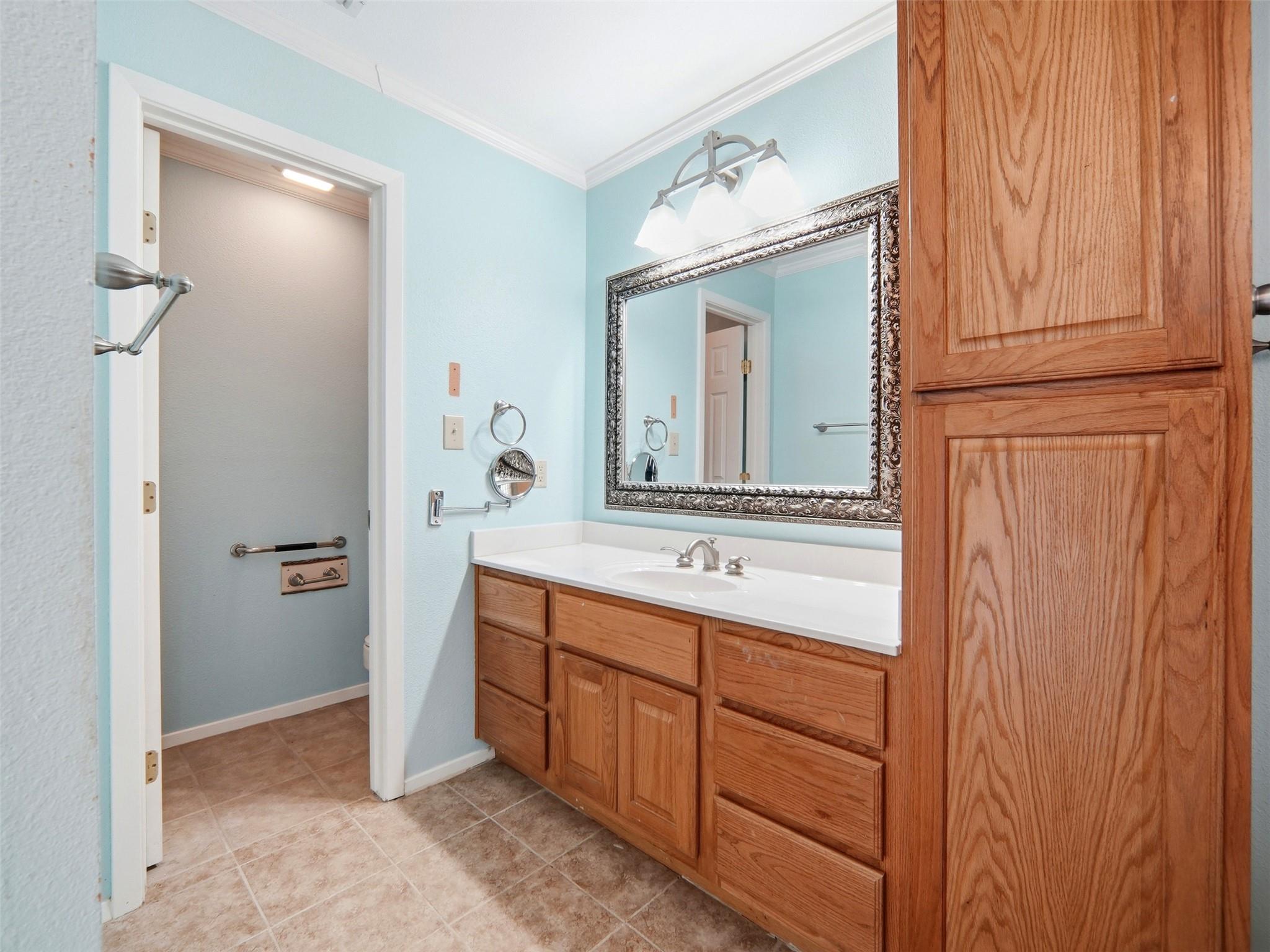 159 Thornton Lane Lakehills TX 78063