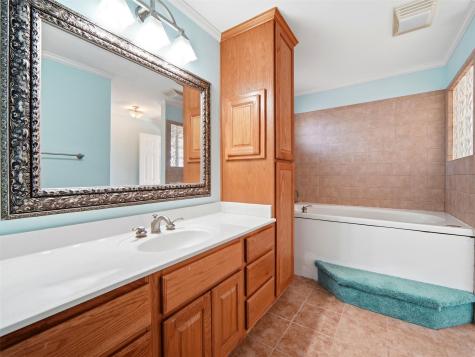 159 Thornton Lane Lakehills TX 78063