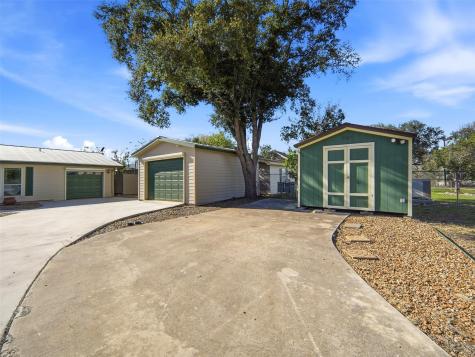 159 Thornton Lane Lakehills TX 78063