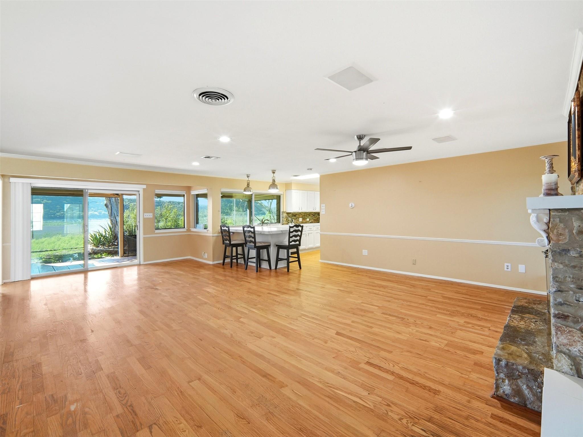 159 Thornton Lane Lakehills TX 78063