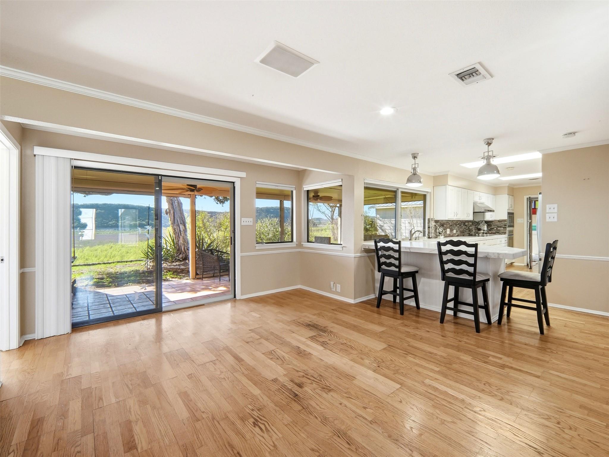 159 Thornton Lane Lakehills TX 78063