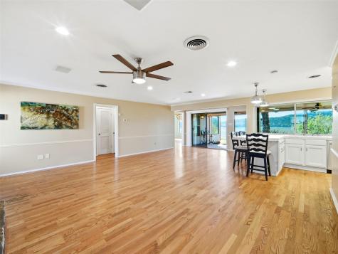 159 Thornton Lane Lakehills TX 78063