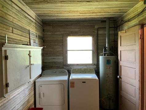 408 S Grimes Street Giddings TX 78942