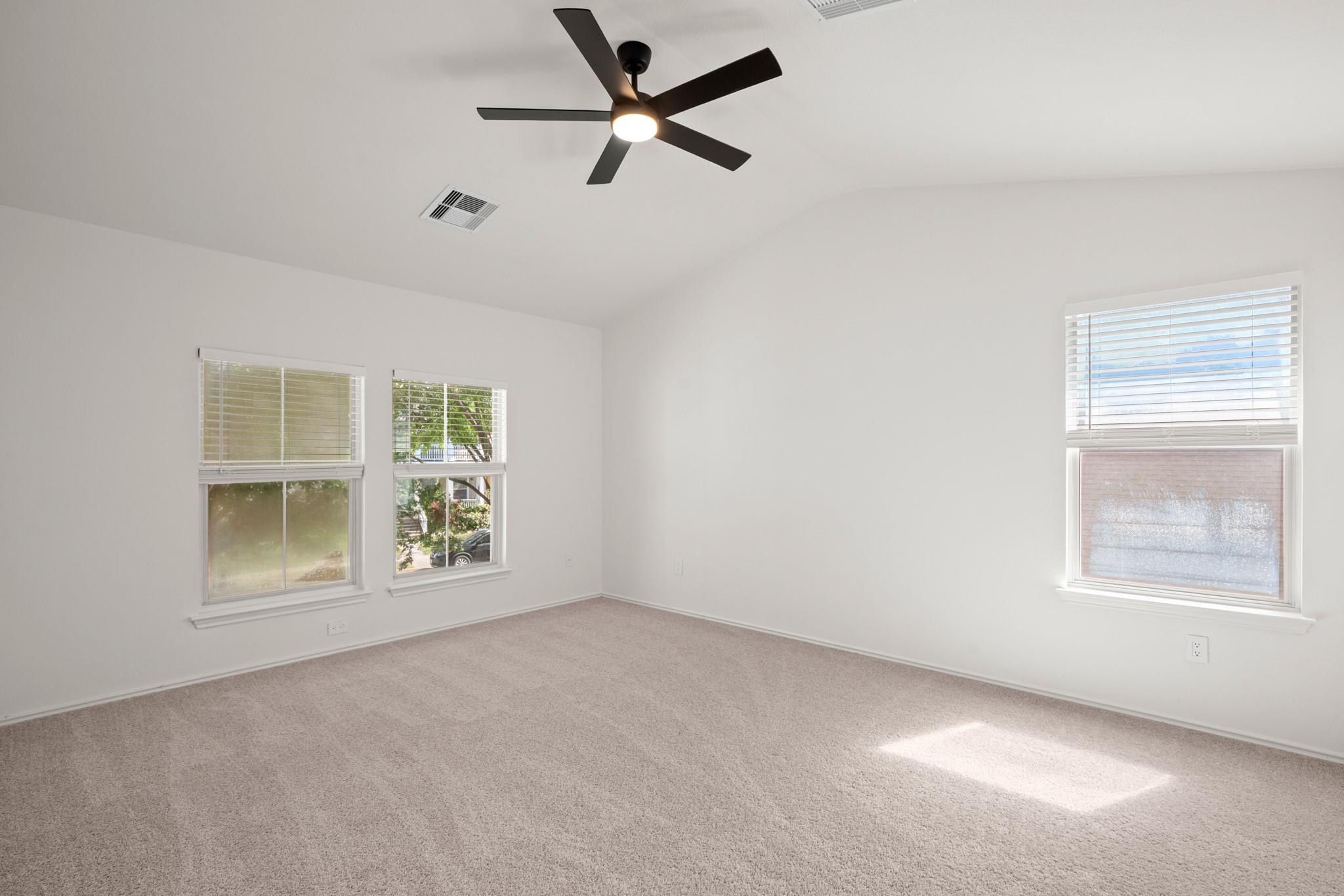 360 Sampson Kyle TX 78640