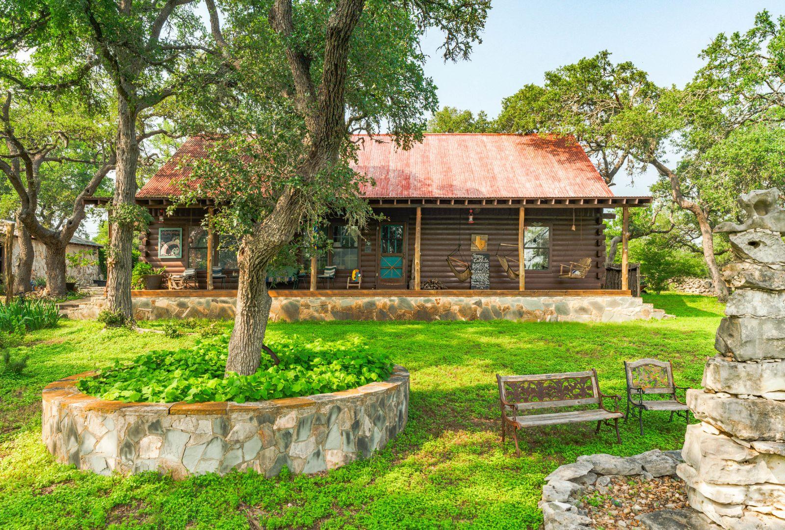 00000 Oakwood Loop Wimberley TX 78676