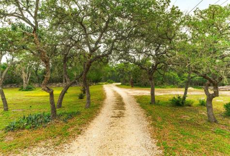 00000 Oakwood Loop Wimberley TX 78676