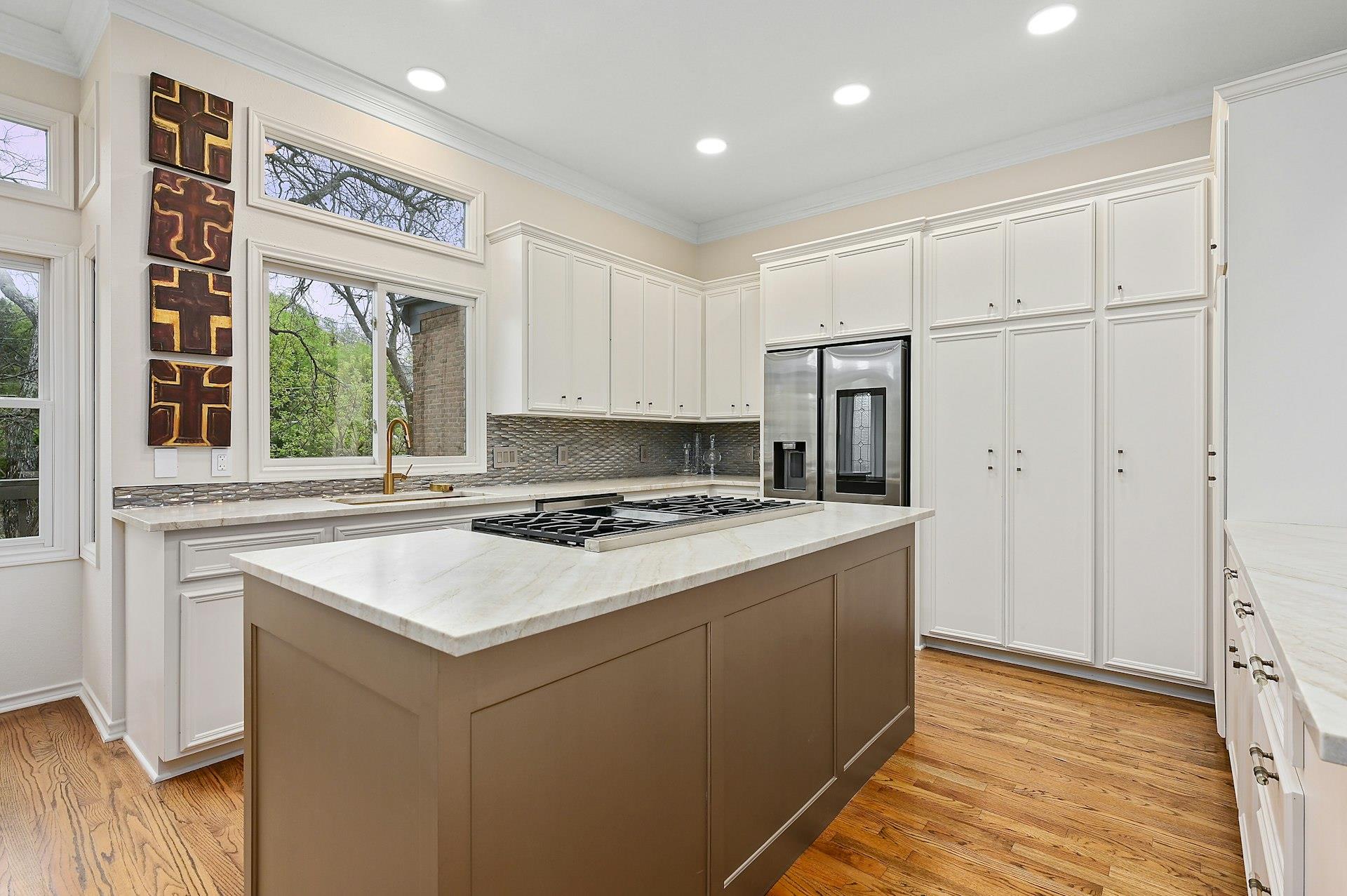2712 Hillview Green Lane Austin TX 78703