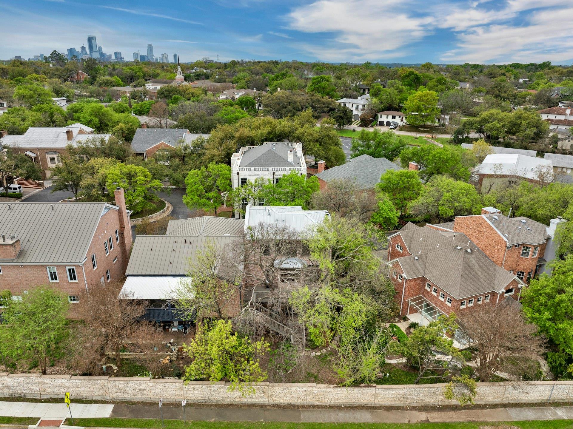 2712 Hillview Green Lane Austin TX 78703