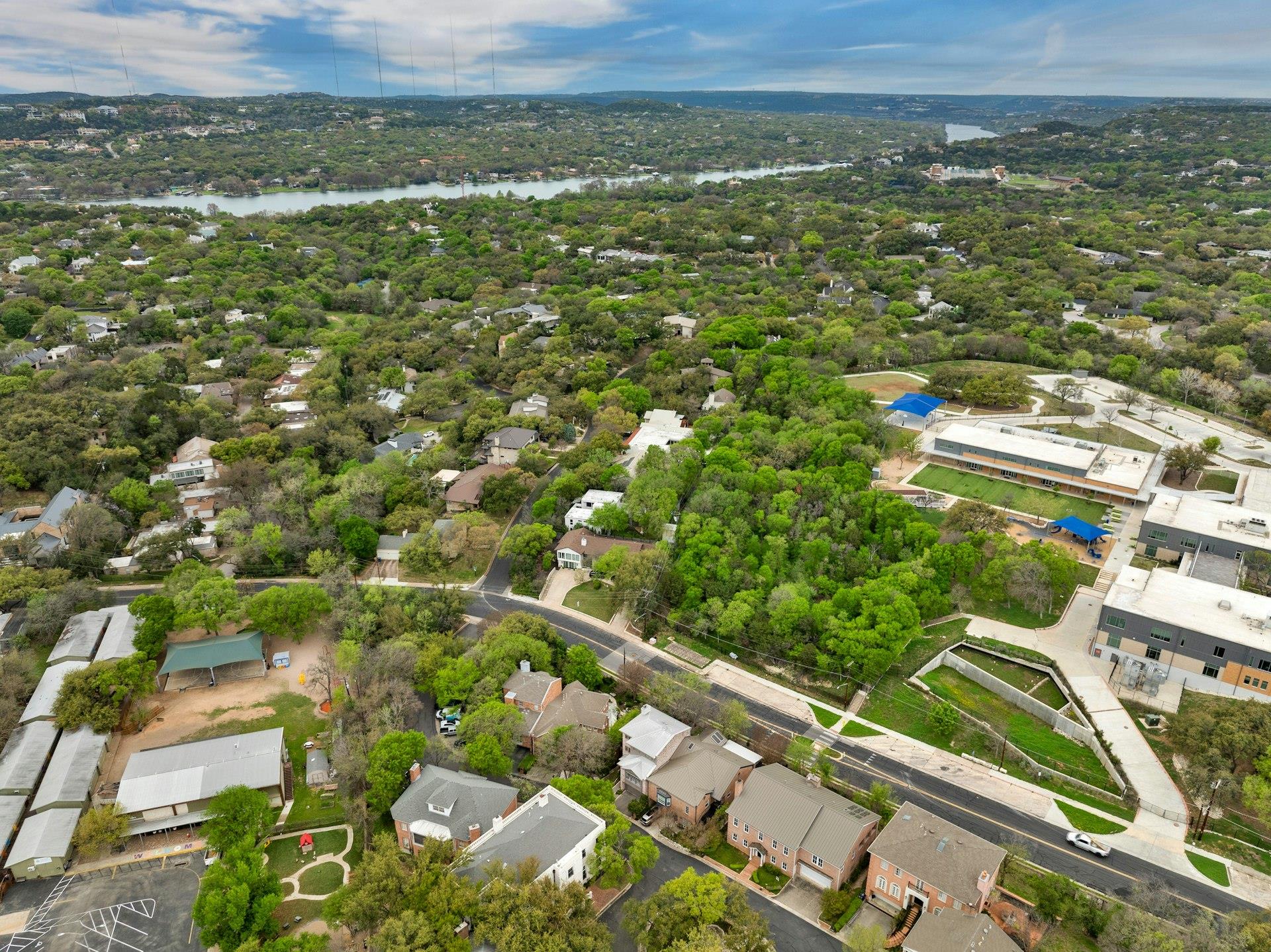 2712 Hillview Green Lane Austin TX 78703