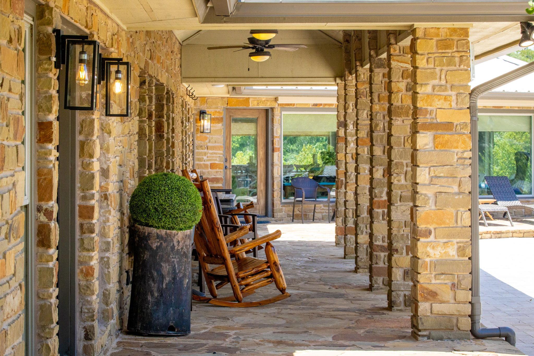 871 Chimney Valley Road Blanco TX 78606