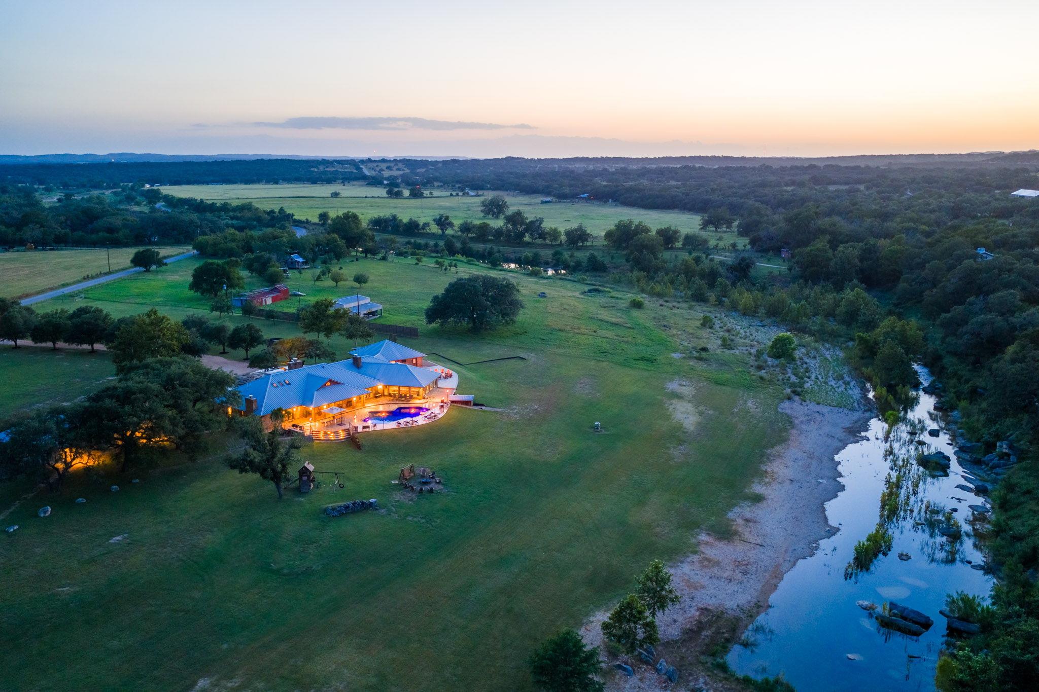 871 Chimney Valley Road Blanco TX 78606
