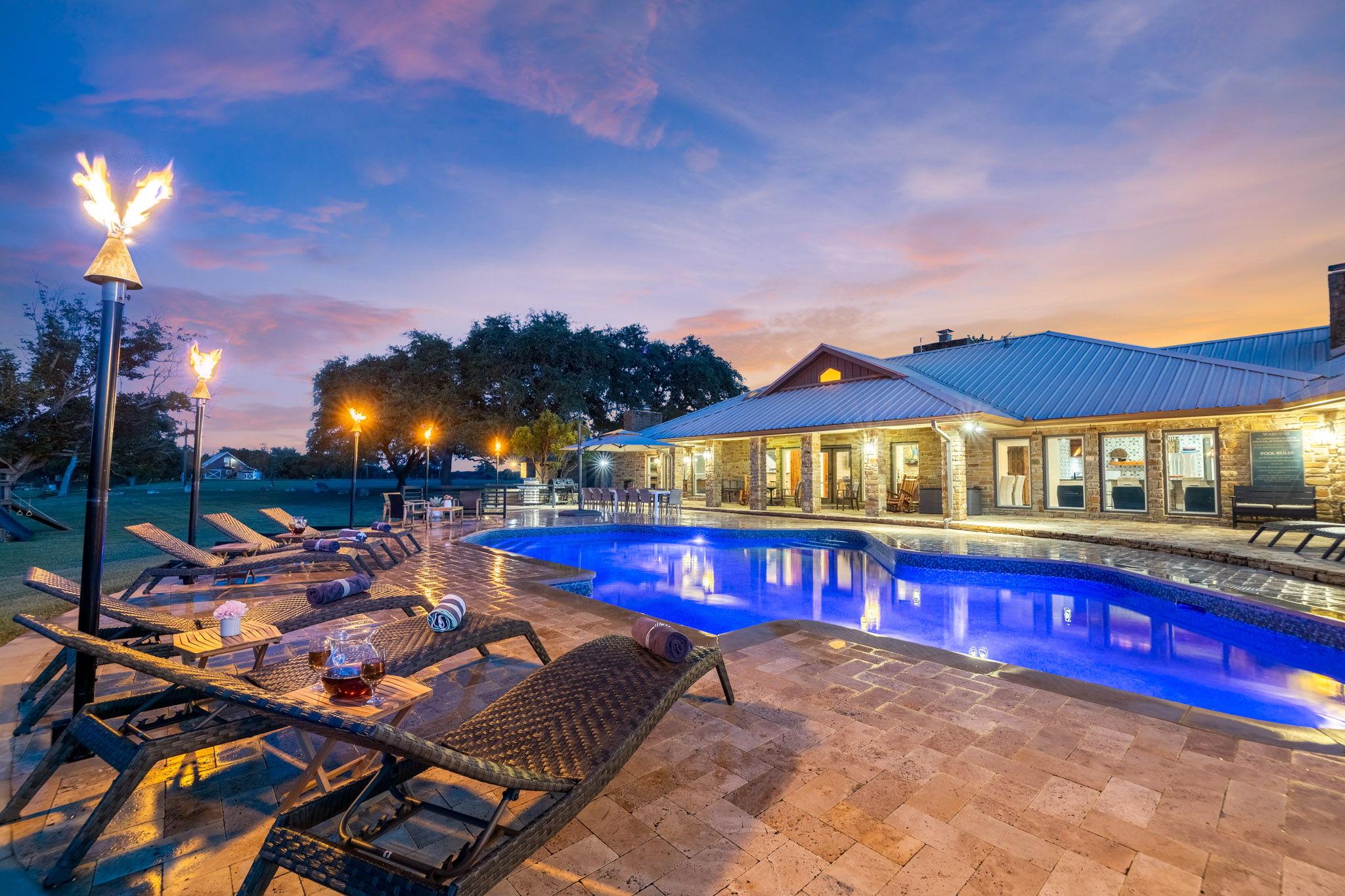 871 Chimney Valley Road Blanco TX 78606