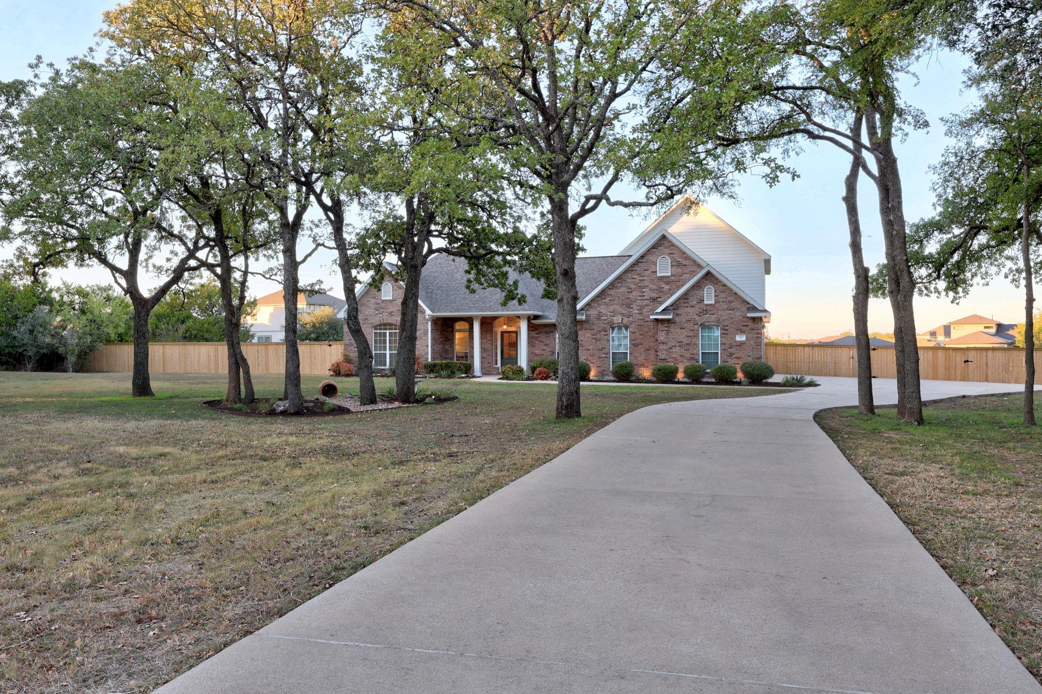 116 Oak Plaza Drive Georgetown TX 78628