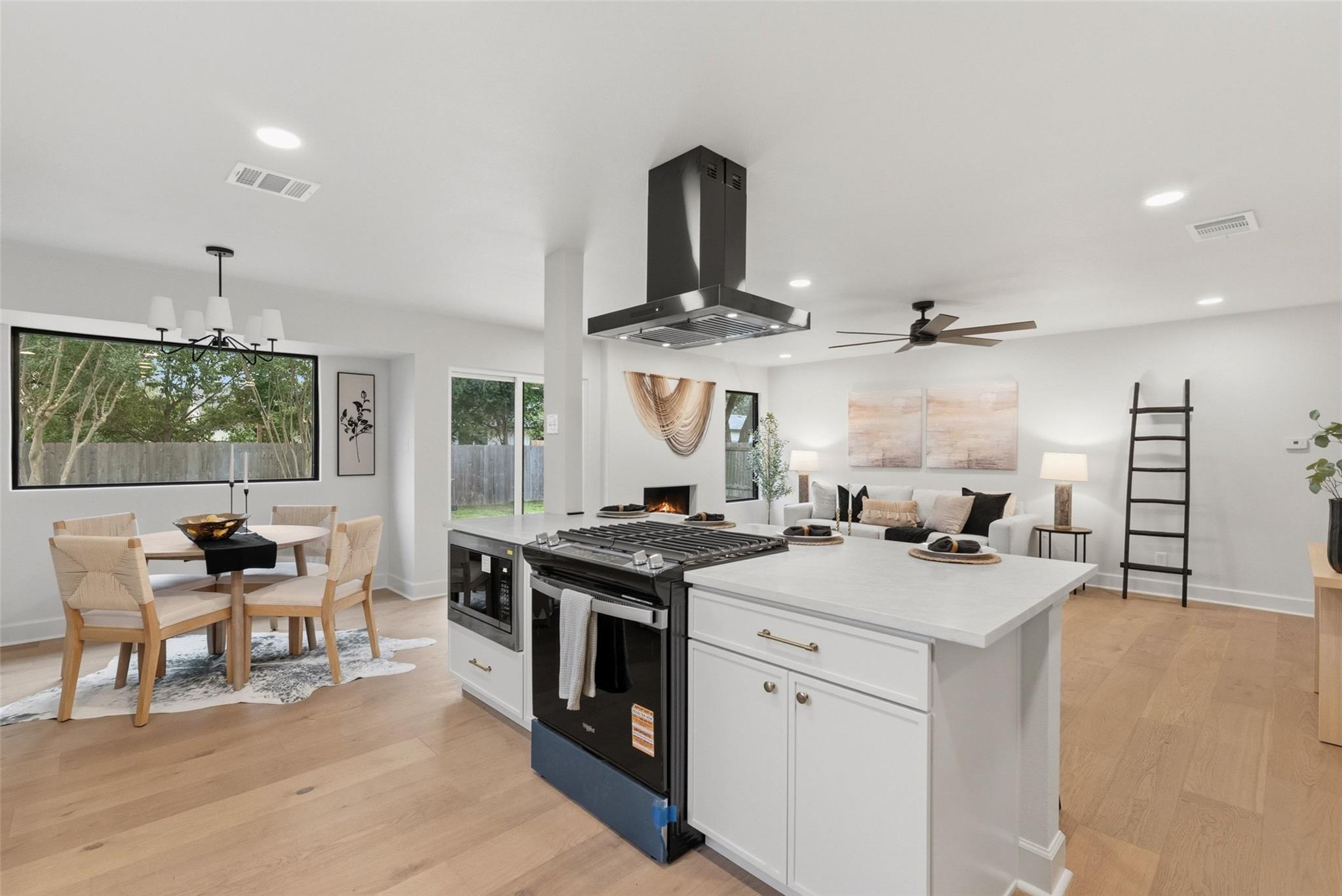 7903 Woodcroft Drive Austin TX 78749