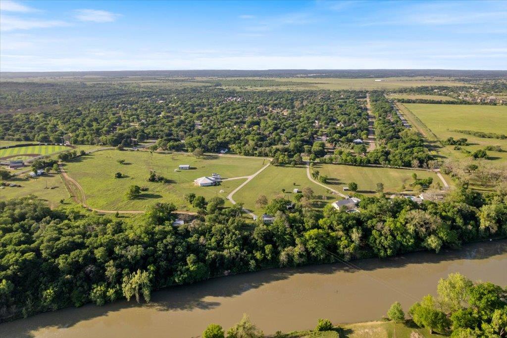 1218 Lovers Lane Bastrop TX 78602