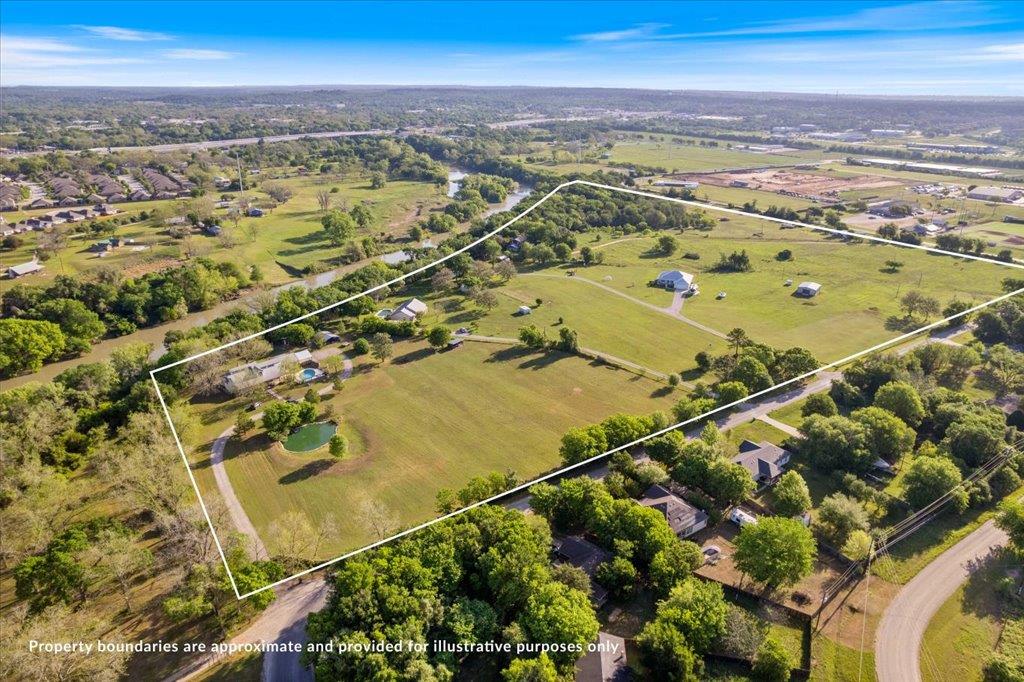 1218 Lovers Lane Bastrop TX 78602