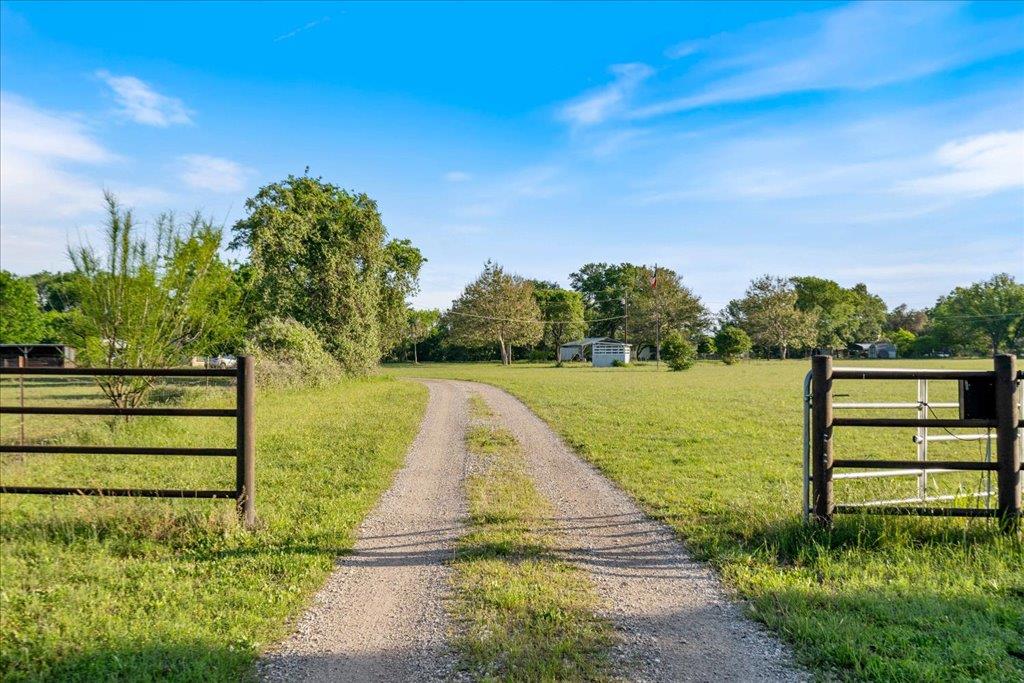 1218 Lovers Lane Bastrop TX 78602