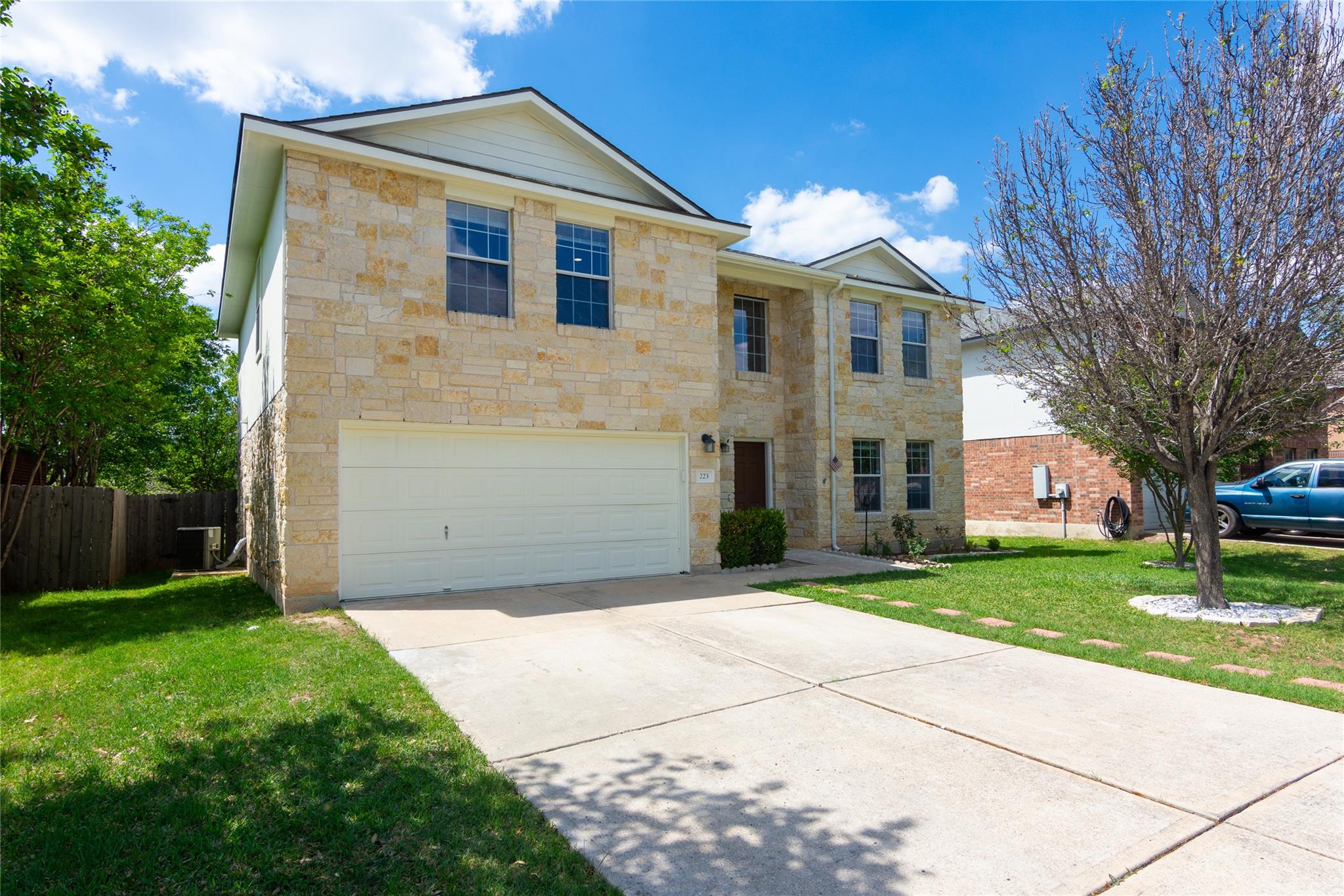 223 Herrera Trail Hutto TX 78634