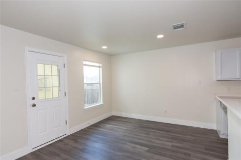 223 Herrera Trail Hutto TX 78634