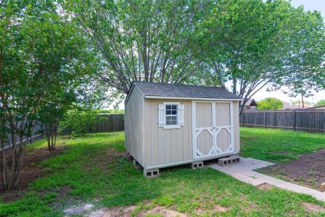 223 Herrera Trail Hutto TX 78634