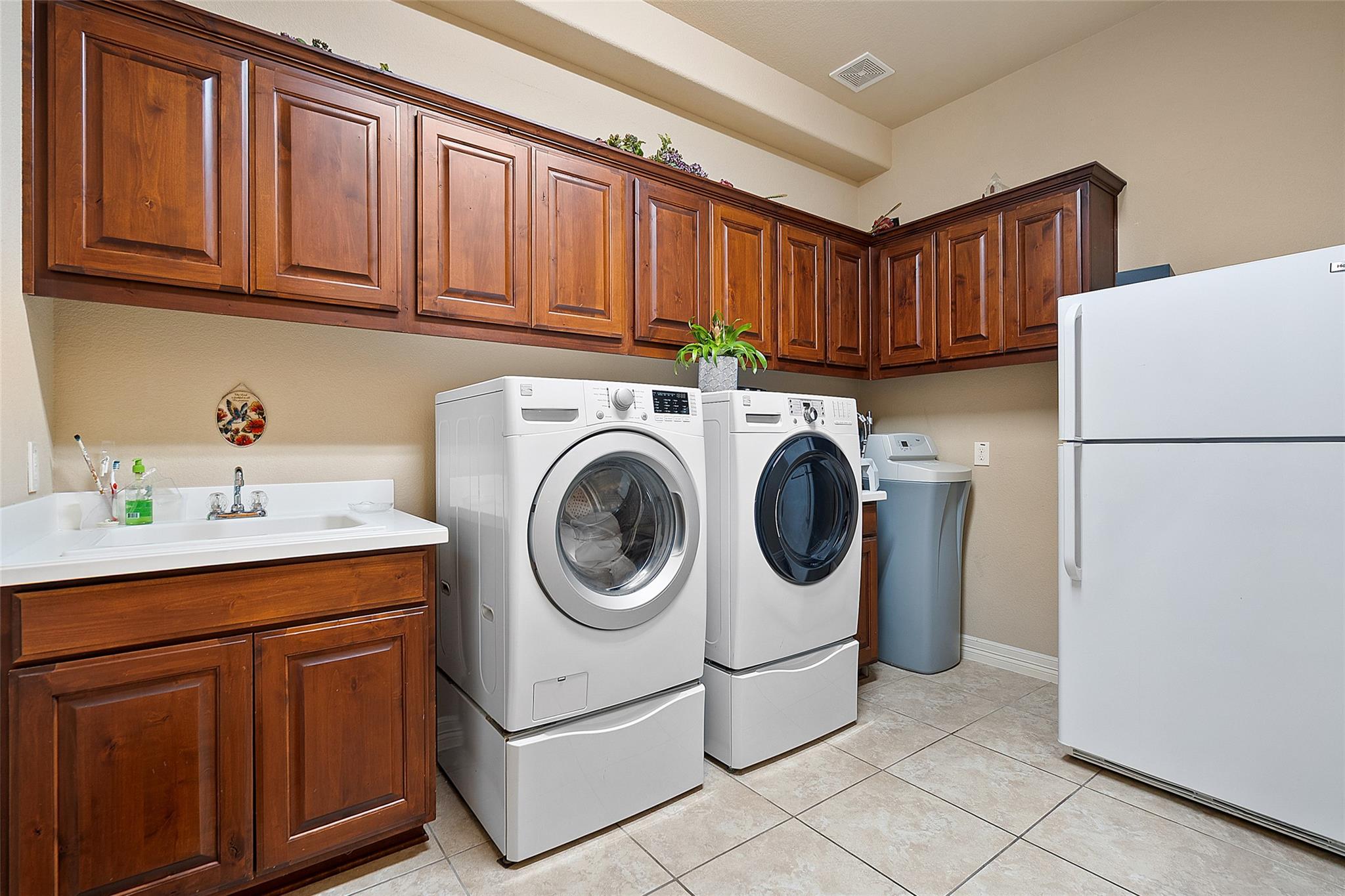 1200 Lions Lair Leander TX 78641