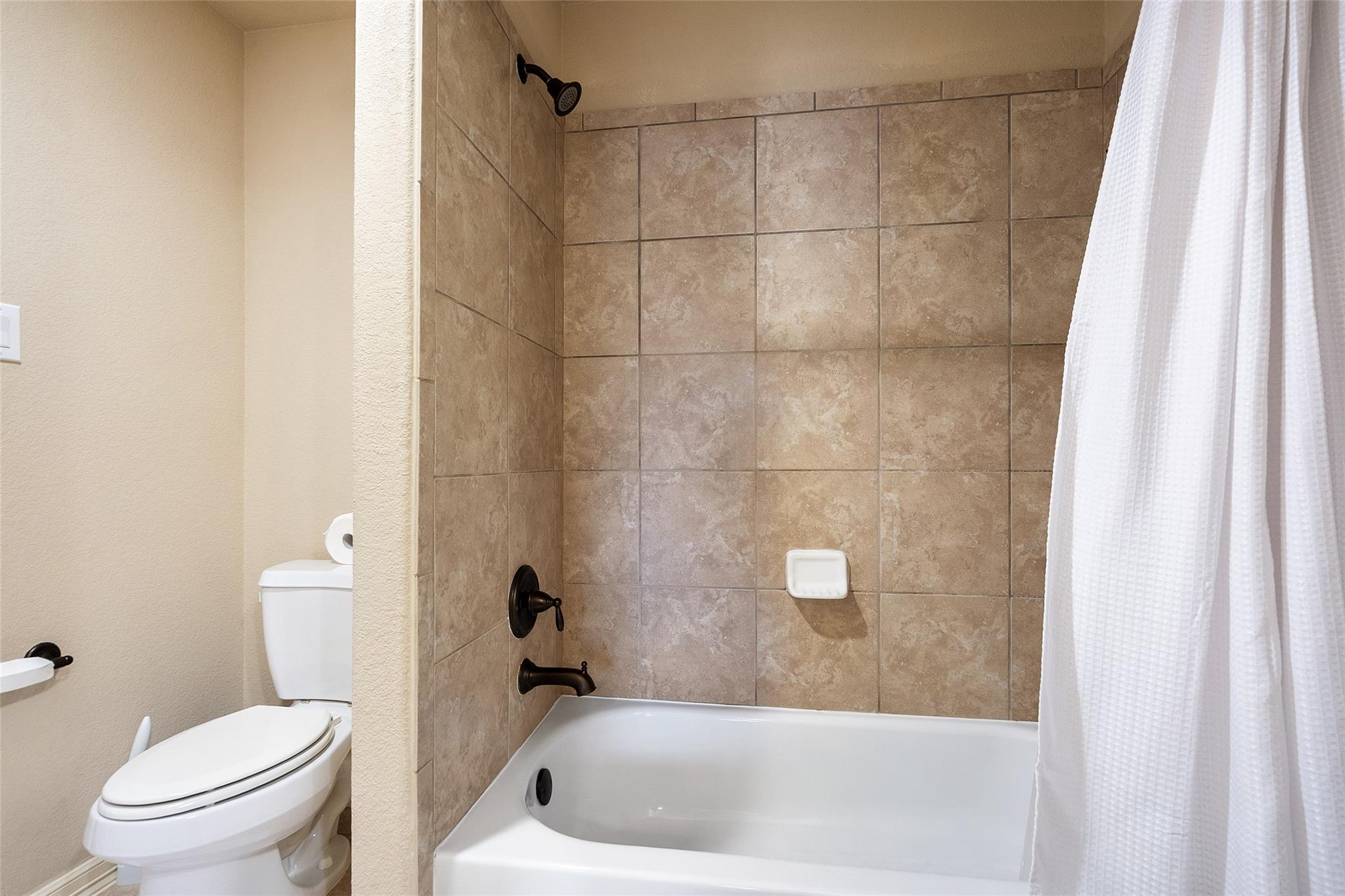 1200 Lions Lair Leander TX 78641